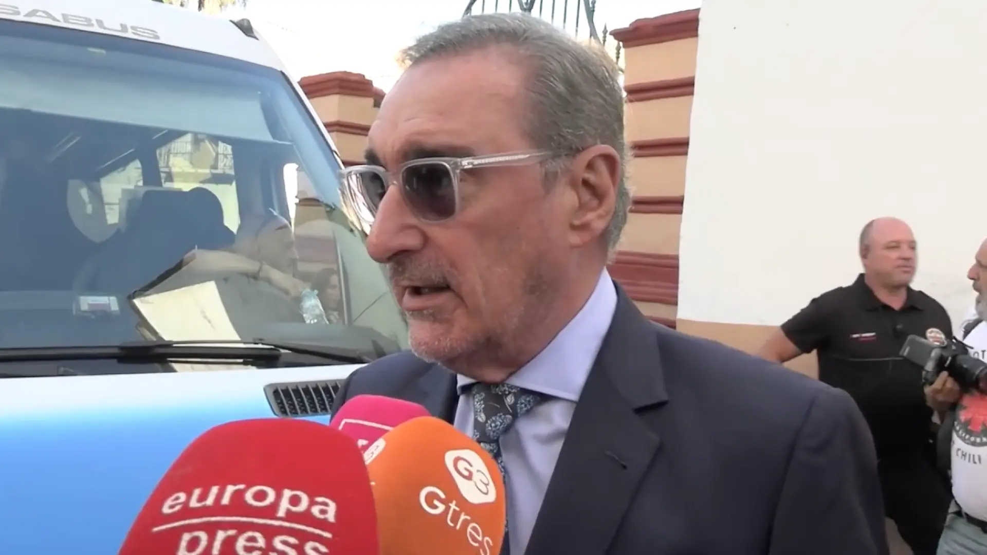 Carlos Herrera cuenta cómo evoluciona de su alergia al albero, que terminó en el hospital: «Es un desastre»