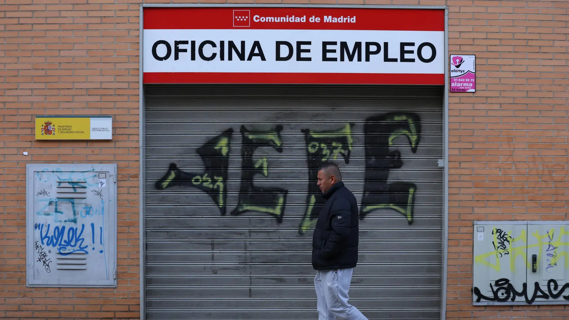 El paro aumentó al 10,8% en el primer trimestre, pero se mantiene en mínimos en 18 años