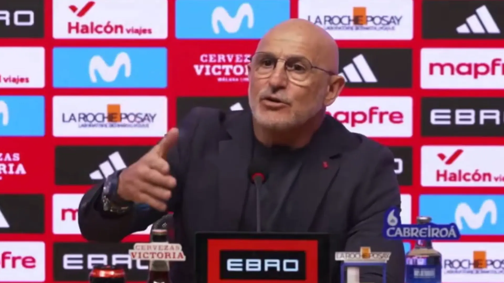 Tenso enganchón de Luis de la Fuente con un periodista por el debut de Joan García: «Ni te voy a contestar… Qué nivel, Maribel»