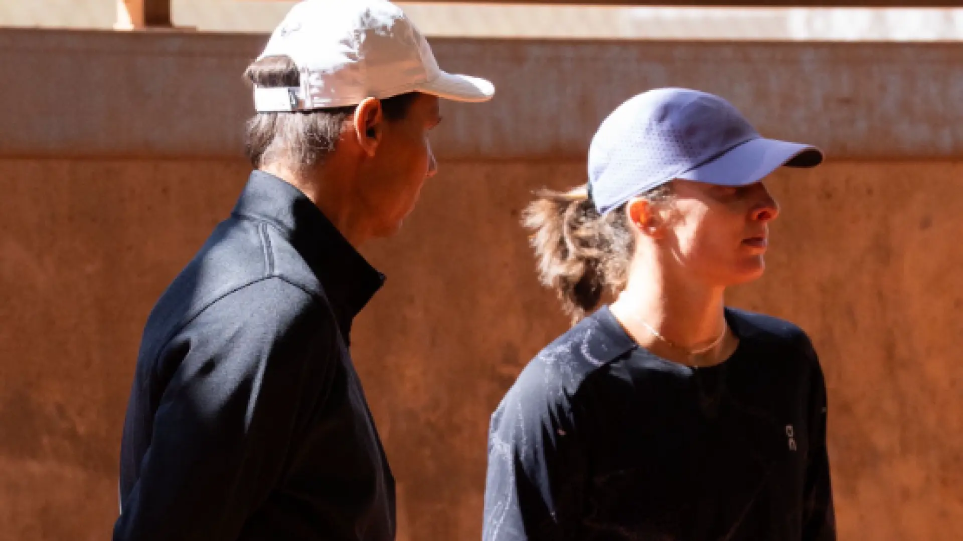 El entrenamiento de Rafa Nadal con Iga Swiatek en su academia: el balear le muestra su famosa derecha