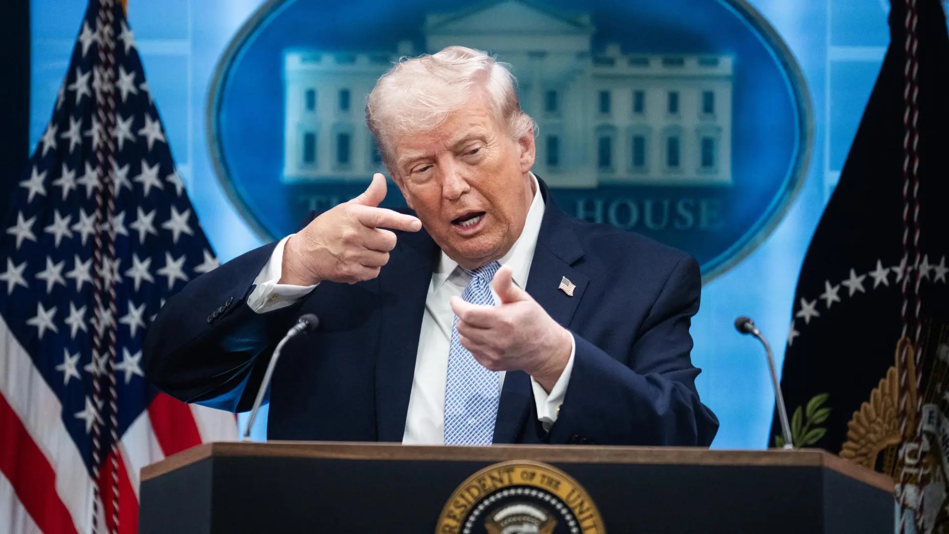 La guerra de Irán acerca a Trump a sus objetivos y desplaza el coste a sus grandes competidores