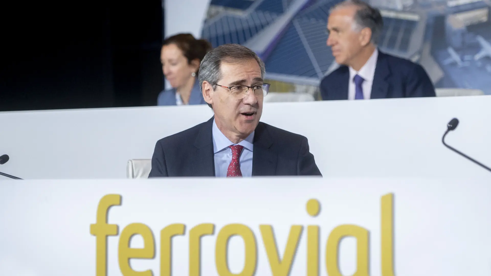 La junta de Ferrovial respalda a Madridejos como CEO y aprueba el cambio a sociedad neerlandesa