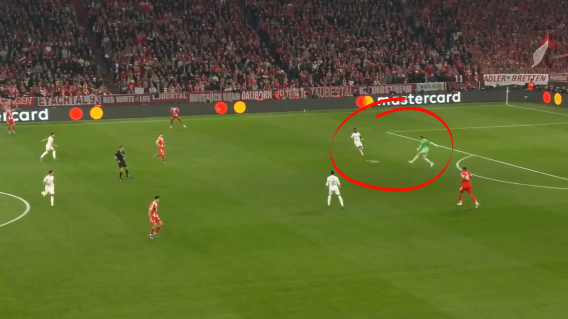 Así fue la cantada de Manuel Neuer que permitió el gol de Arda Güler en la vuelta de cuartos de Champions League