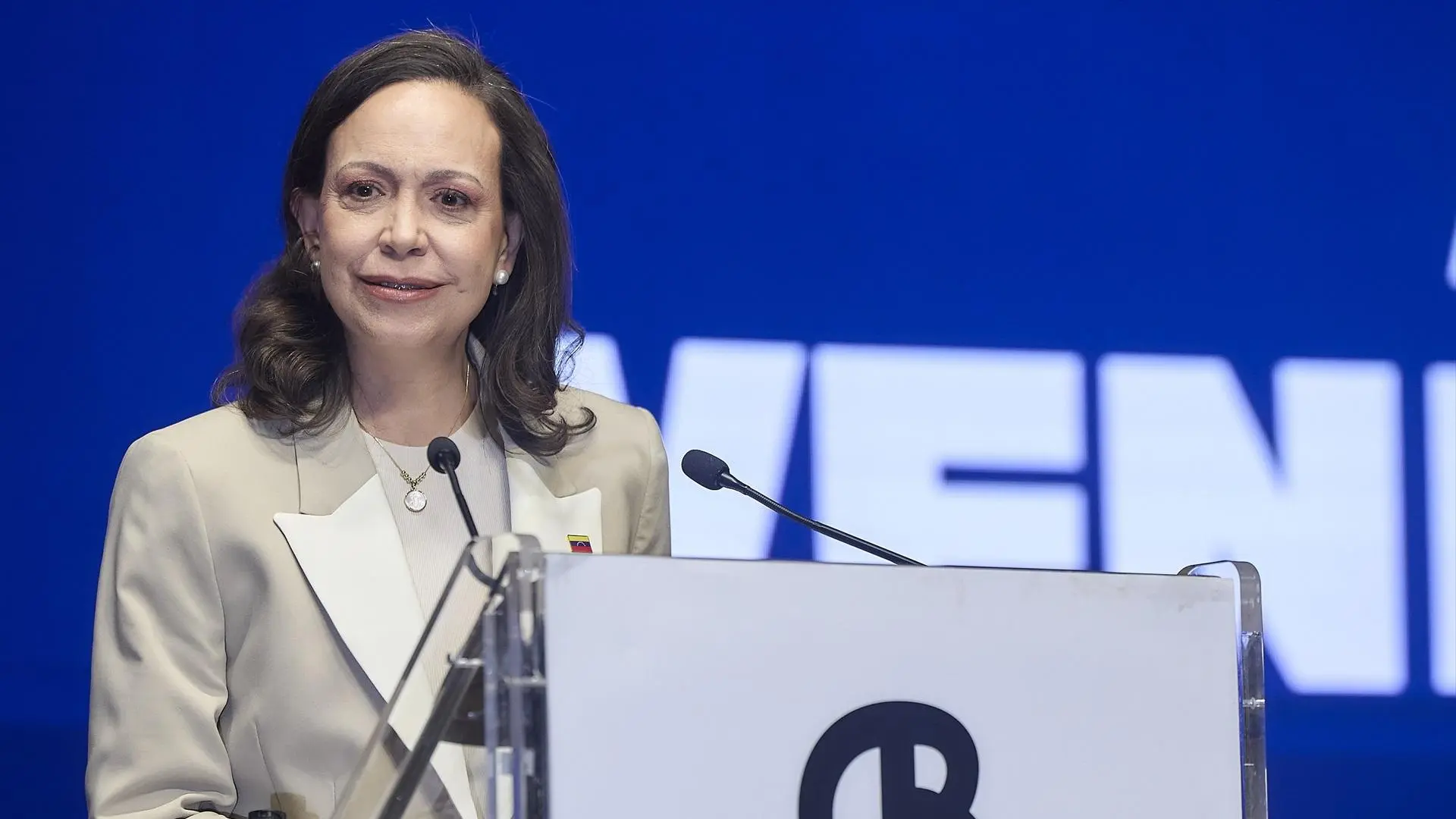 Machado, al ser preguntada por Sánchez y Zapatero: «Hay actores que favorecen al régimen y están obstaculizando el proceso»