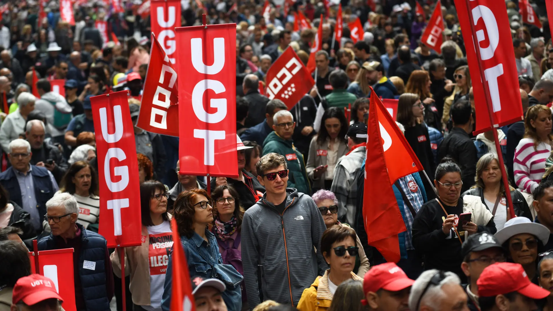 Salarios para sostener la democracia