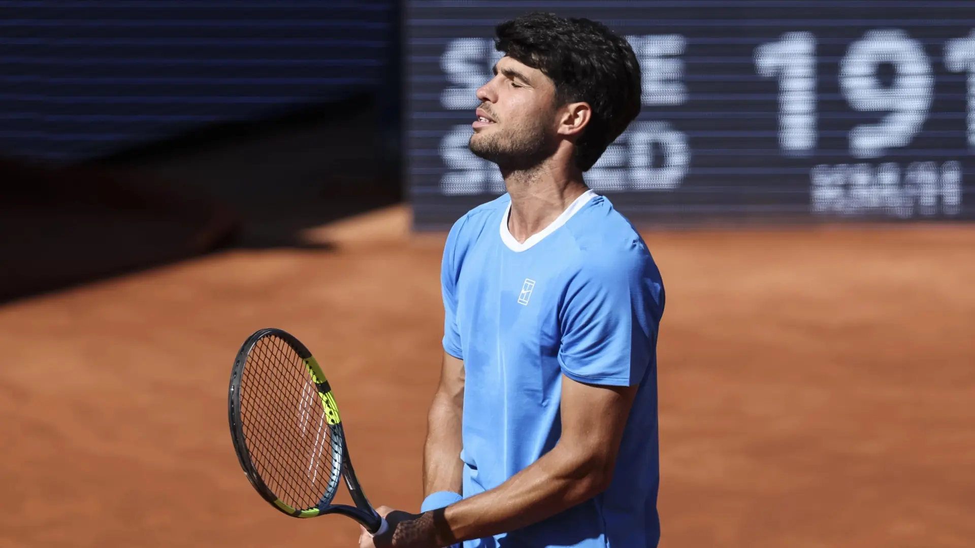 Comunicado de Carlos Alcaraz, que anuncia su baja en Roland Garros: «Es un momento complicado para mí»