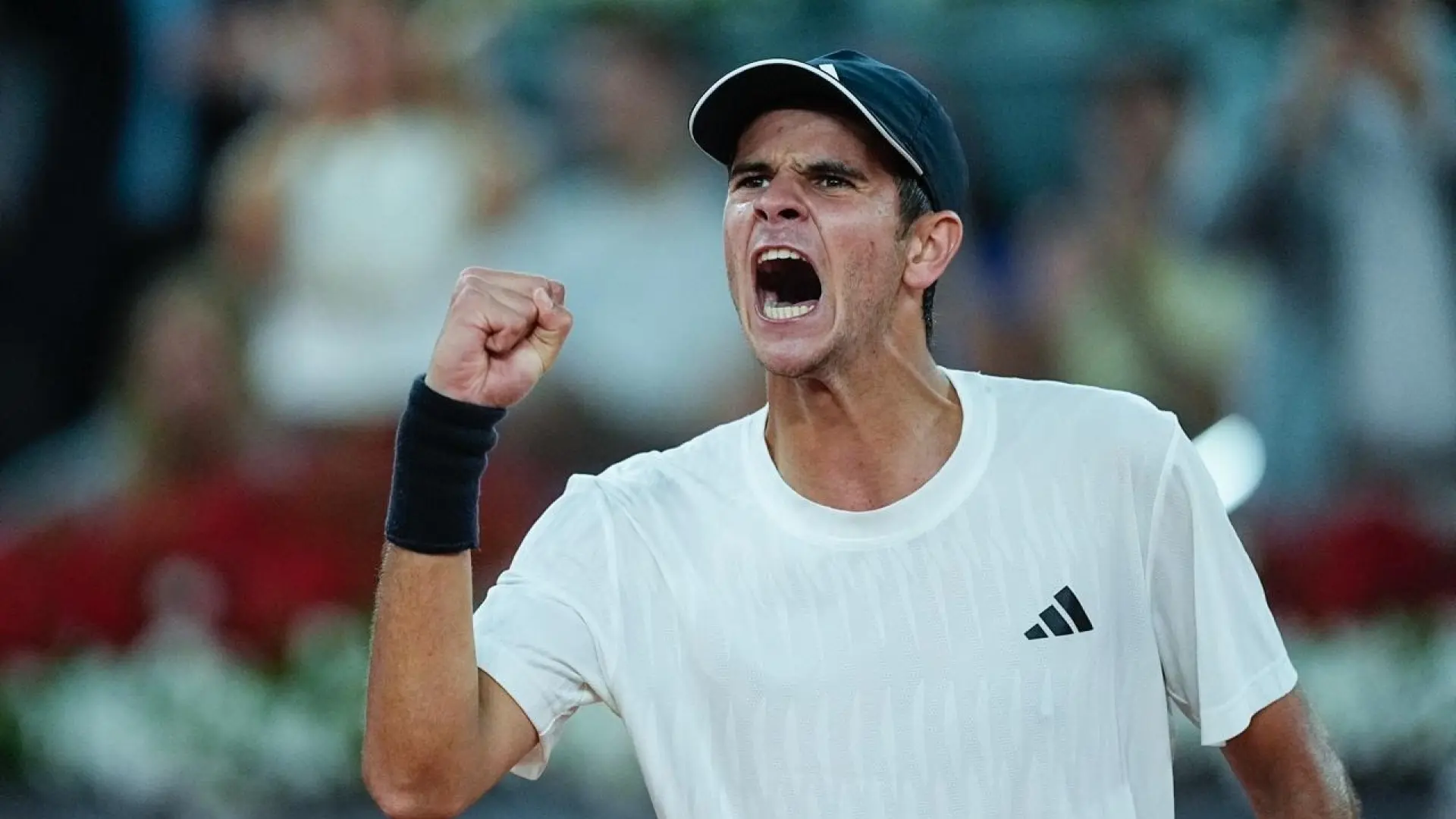 Rafa Jódar es de otra galaxia: se impone en tres sets a Joao Fonseca y se clasifica para los octavos de final del Mutua Madrid Open