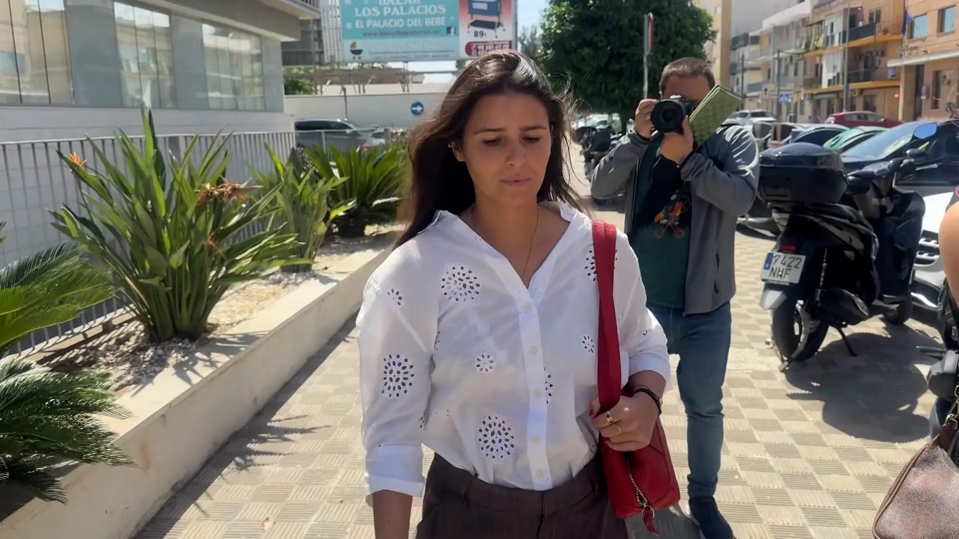 Tana Rivera visita de nuevo en el hospital a su novio, Roca Rey: «Está fuera de peligro, es lo importante»