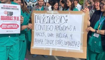 Miles de pruebas canceladas, bronca política y gritos de dimisión: los médicos finalizan una nueva semana de huelga