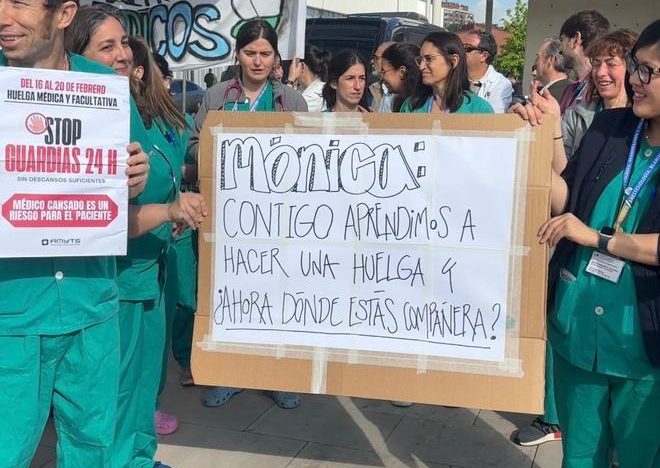 Miles de pruebas canceladas, bronca política y gritos de dimisión: los médicos finalizan una nueva semana de huelga