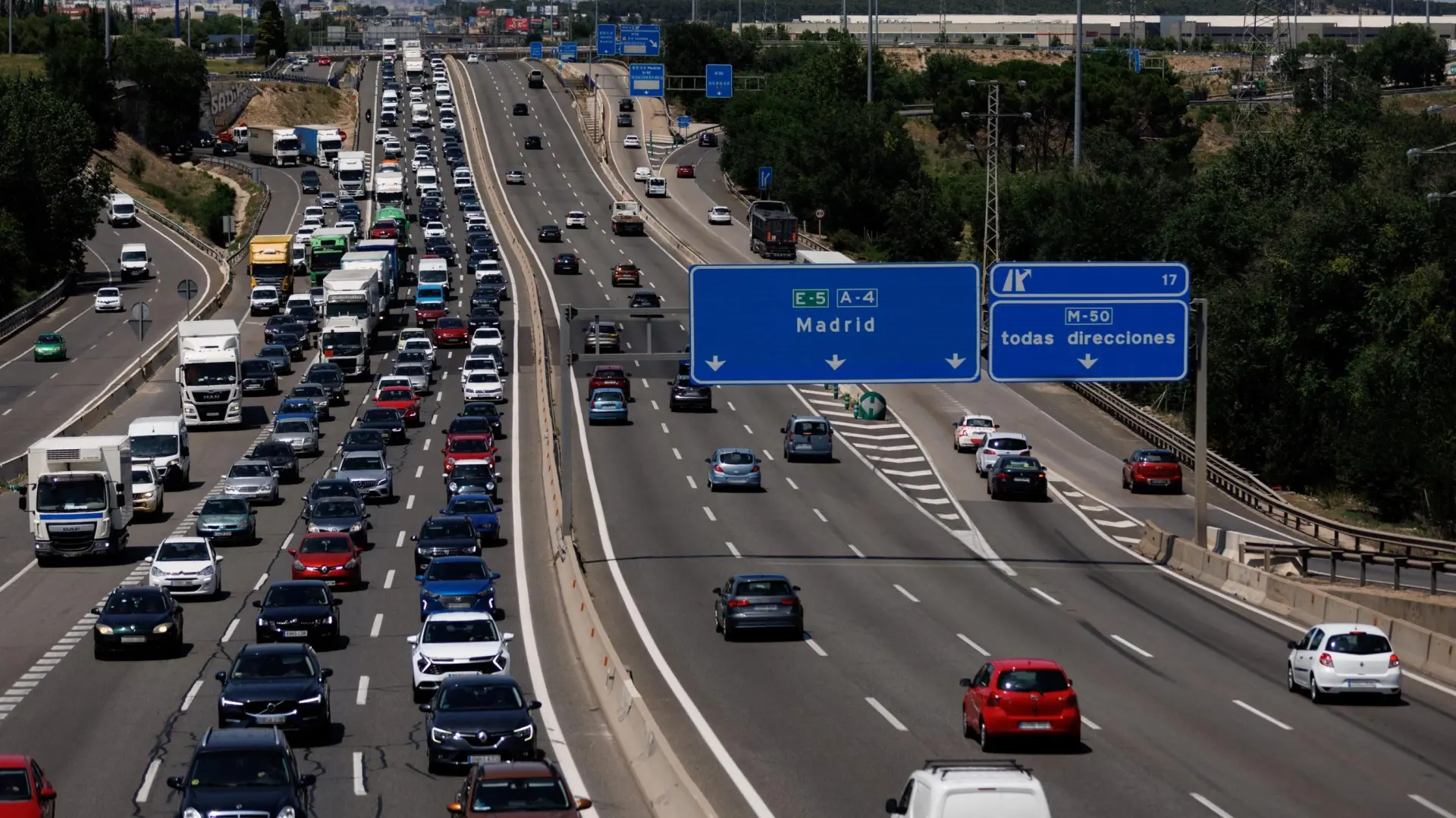 La UE vuelve a la estrategia de 2022 por la guerra con racionamientos y 'corralitos' de energía