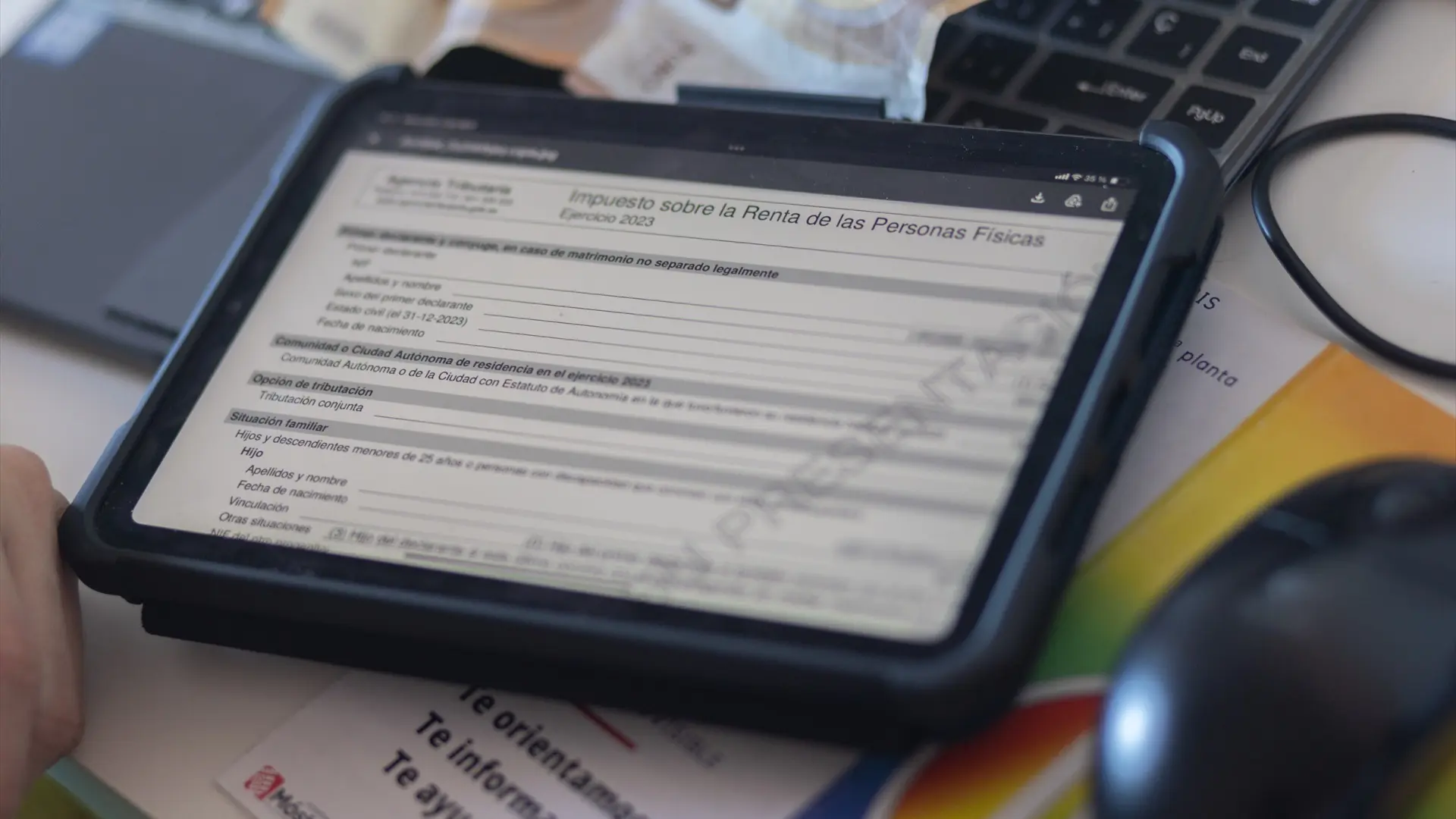 ¿Los muertos deben pagar impuestos? Lo que dice Hacienda sobre la declaración de la Renta de personas fallecidas