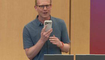 Pillar a la competencia usando el ecosistema de Apple ya es un clásico de internet. La keynote de Google no ha conseguido librarse de la broma