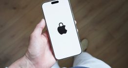 Las aplicaciones son muy pesadas pidiendo rastrear nuestro datos. El iPhone tiene un botón para mandarlas a paseo de golpe