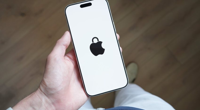 Las aplicaciones son muy pesadas pidiendo rastrear nuestro datos. El iPhone tiene un botón para mandarlas a paseo de golpe