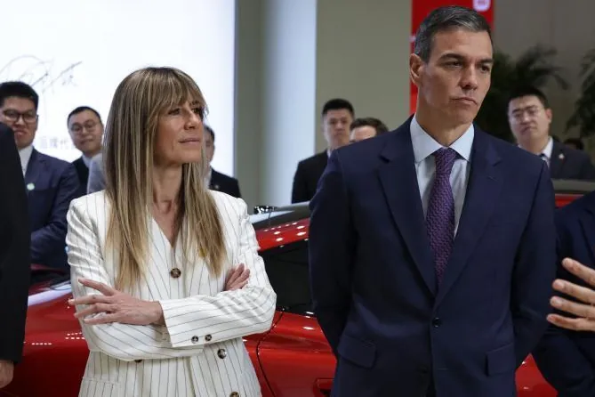 El juez Peinado rechaza archivar el caso de Begoña Gómez e insiste en que la juzgue un jurado