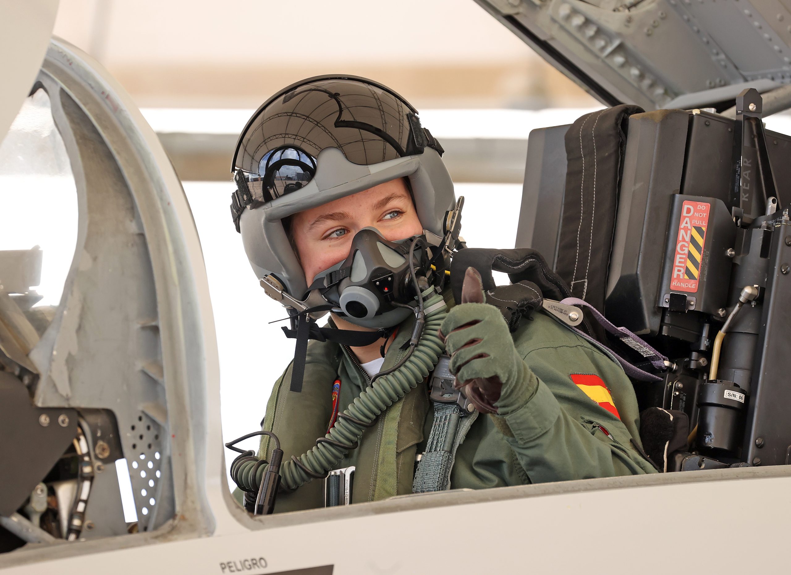 La Heredera a bordo de un F-5