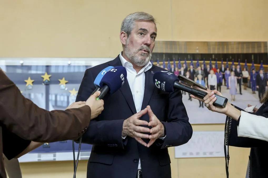 Clavijo rechaza que el crucero con hantavirus haga escala en Canarias por falta de «seguridad» y el Gobierno pide «no generar alarmismos»