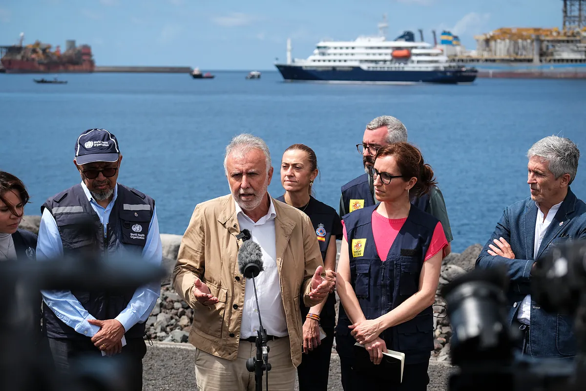 Torres dice que no ha podido hablar con Ayuso sobre el crucero y ella lo niega