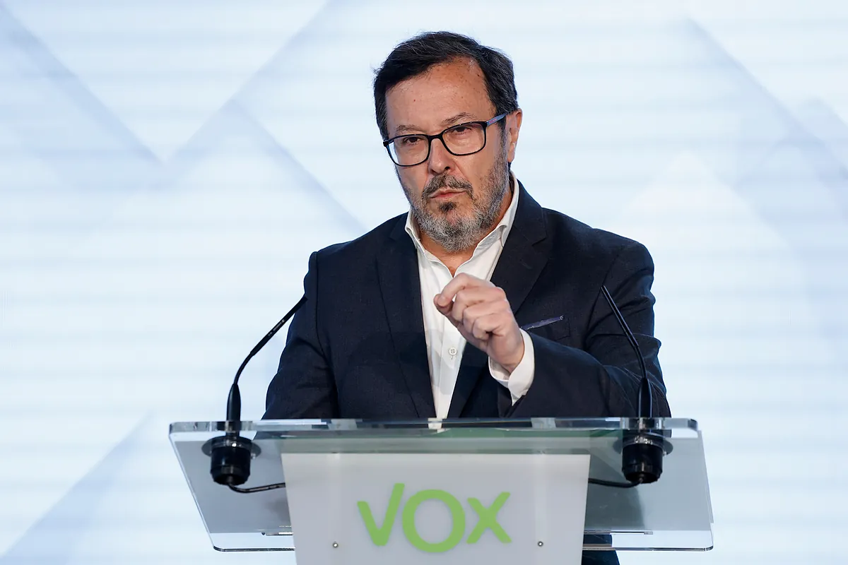 Vox descarta una abstención si Juanma Moreno se queda al borde de la absoluta en Andalucía