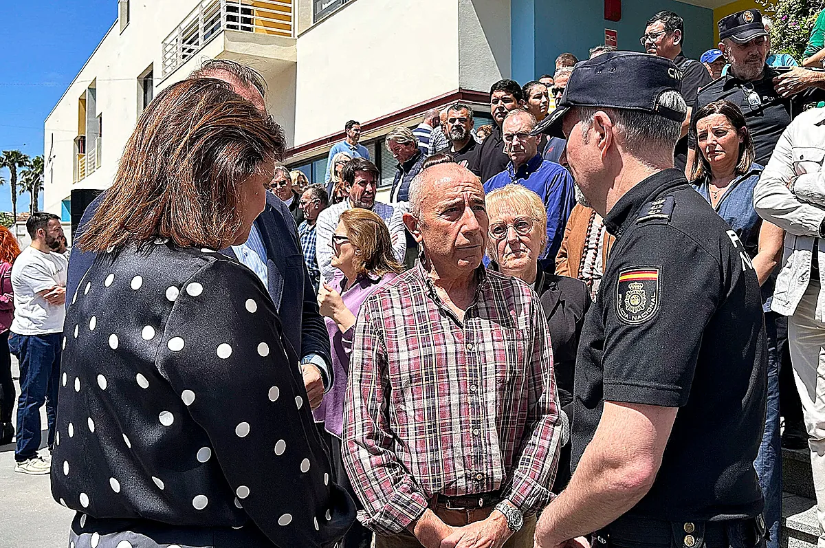 El aluvión del narco, con 30 lanchas a la semana, se llevó por delante a dos «valientes» y sacude la campaña