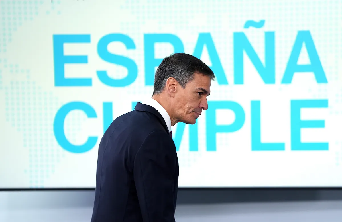 Sánchez cumple con su pretensión de superar a Aznar en La Moncloa y se convierte en el segundo presidente con más días en el cargo