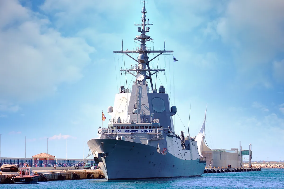 España y Japón, en busca de un acuerdo militar