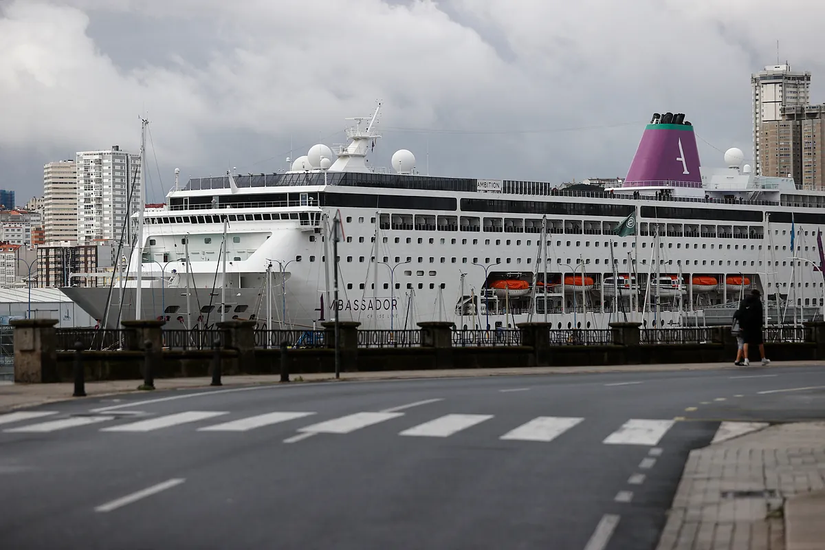 Autorizado el desembarque en Gijón del crucero afectado por un brote de gastroenteritis
