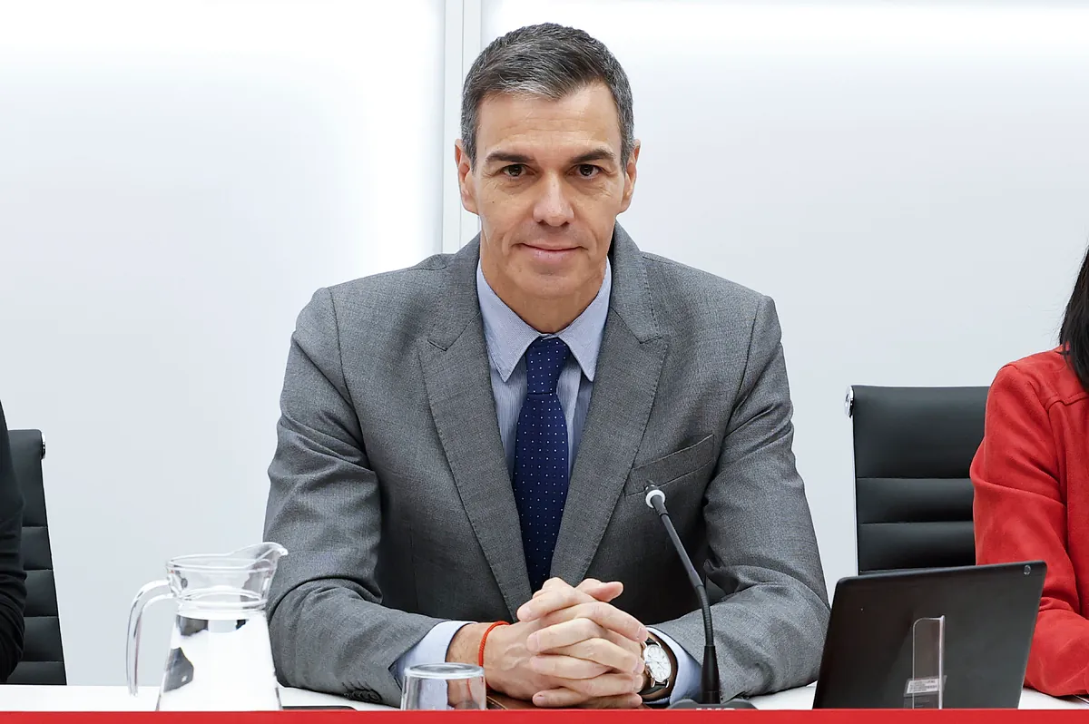 Sánchez defiende en la OMS su oposición a la 'prioridad nacional' en plena resaca de las elecciones andaluzas