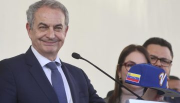 «Saludos del Presidente. Cágate»: el pasmo de la trama Plus Ultra al 'comprar' al comisionista Zapatero y «meterle chola»