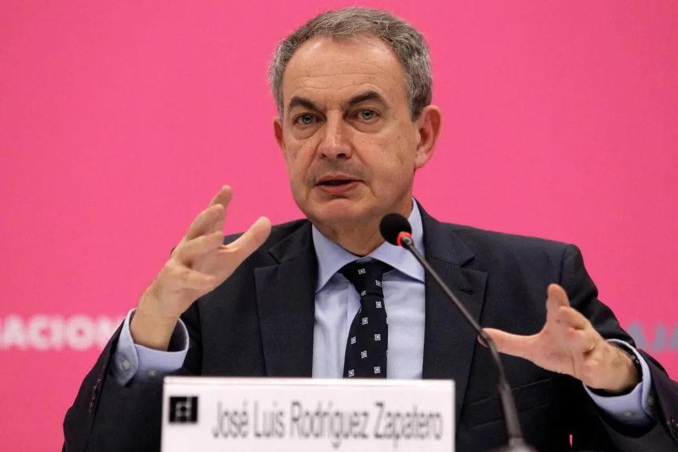 Zapatero pide un aplazamiento de su comparecencia judicial por la extensión de la causa