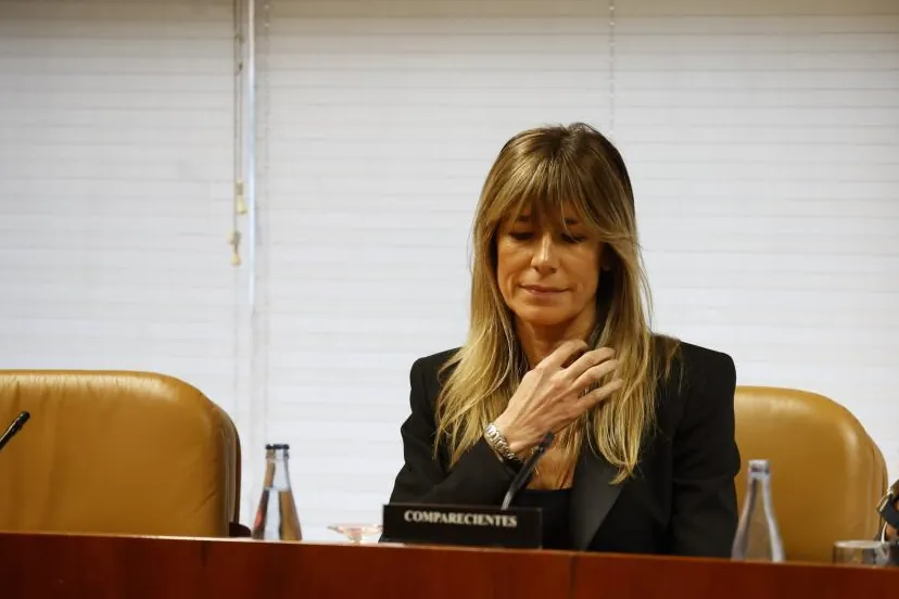 La Cámara de Cuentas de Madrid revisará los contratos por 123.000 euros de la cátedra de Begoña Gómez en la Complutense mientras su abogado pide aplazar su citación del 9 de junio