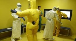 Los 13 españoles en cuarenta podrán recibir visitas con epis y mascarillas a los siete días, si siguen con una PCR negativa