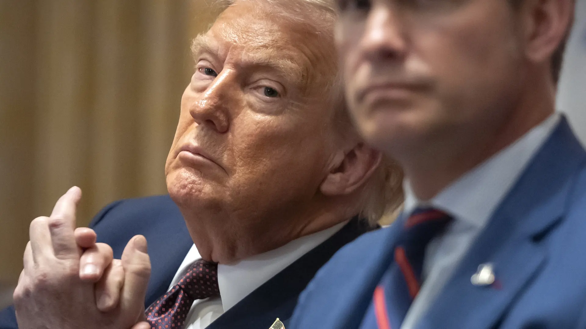 Trump mantiene el pulso con Irán y aplaza su «decisión final» sobre las negociaciones