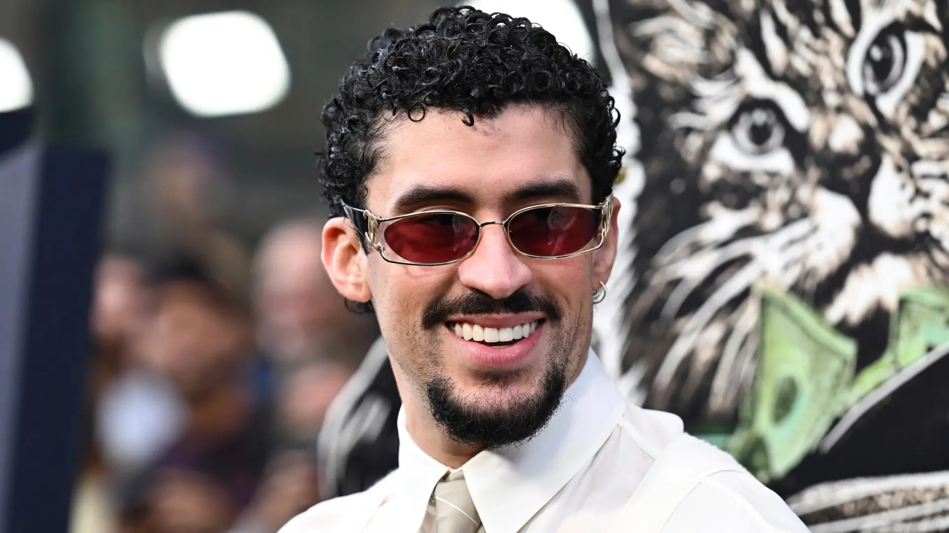 Bad Bunny desata la locura en Barcelona dos días antes de iniciar la parte europea de su gira mundial 'Debí tirar más fotos'