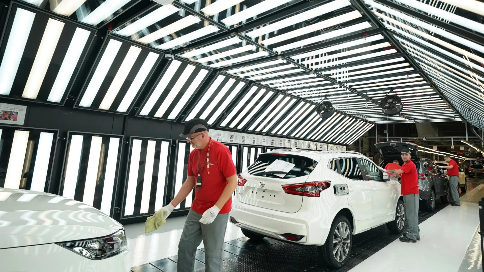 Nissan prepara un ERE para el 37% de su plantilla en Cataluña: afectará a 211 trabajadores