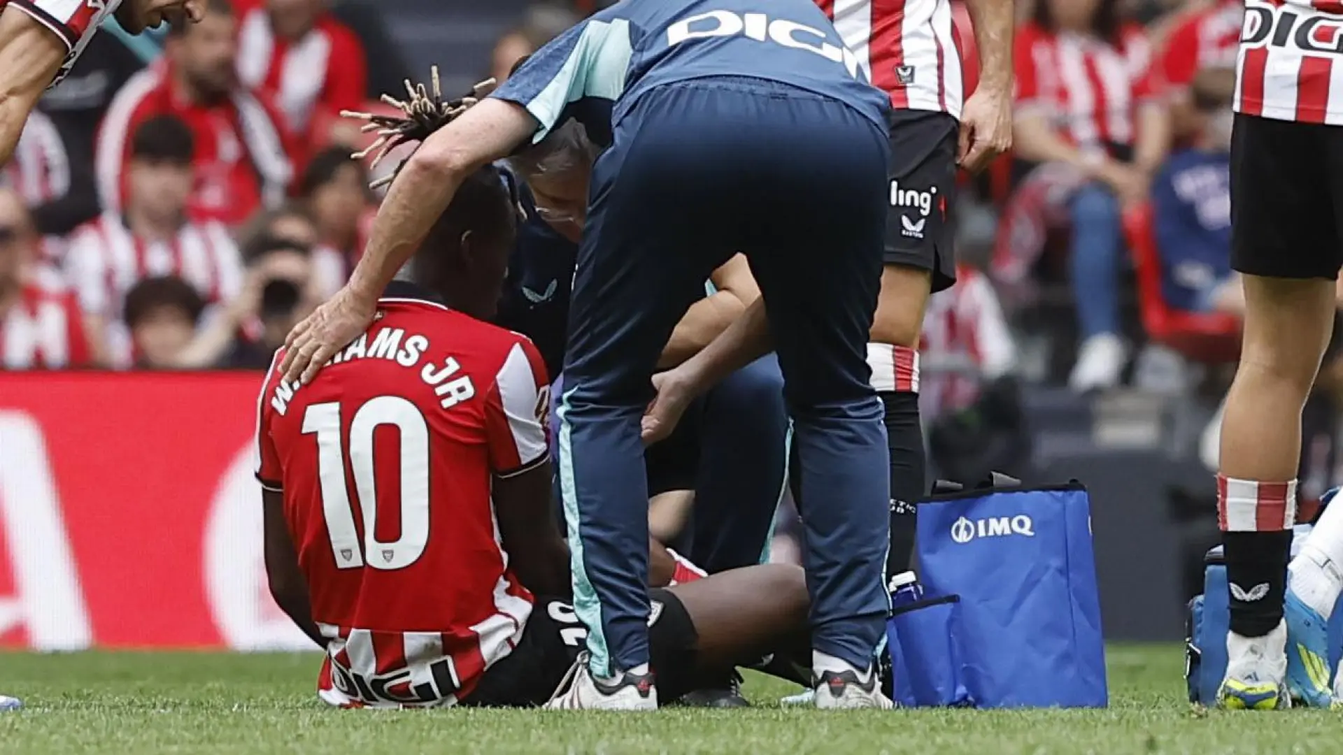 Nico Williams, lesionado a un mes del Mundial: «No puede ser…»