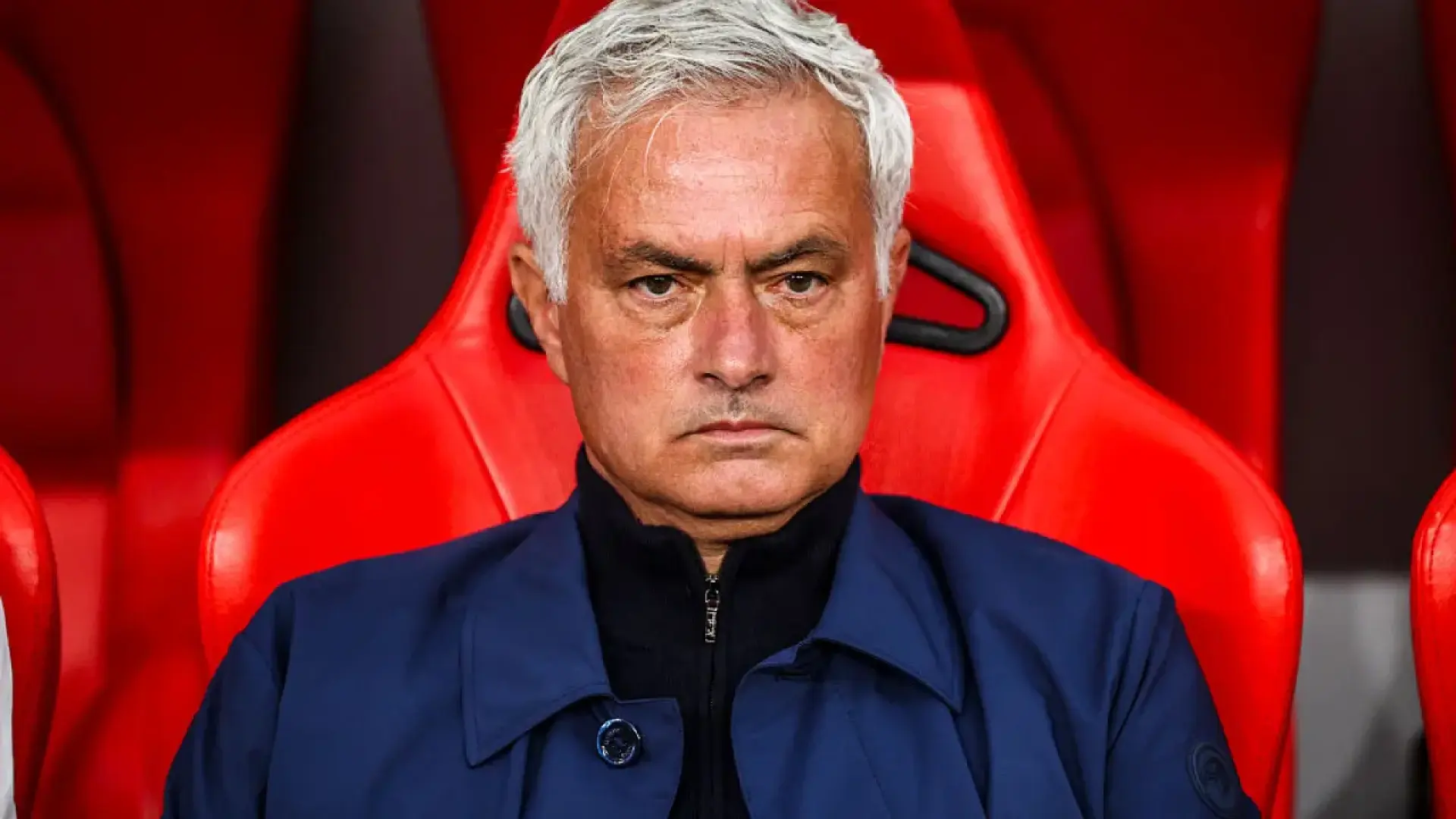 Mourinho, sobre su futuro ante los rumores que le acercan al Madrid: «El miércoles llegó la oferta del Benfica, pero dije que ahora no»