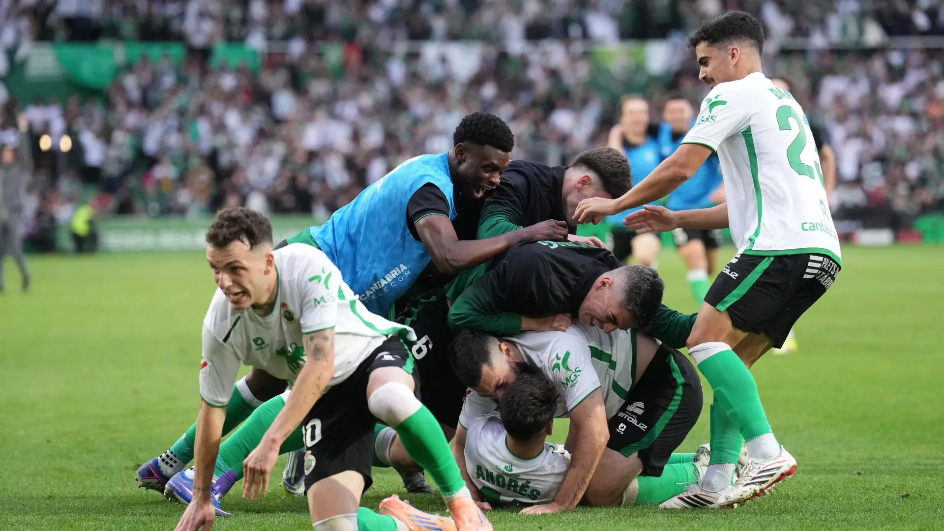 El Racing de Santander regresa a primera división 14 años después