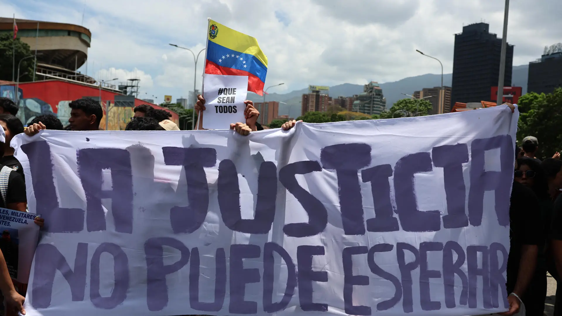 Delcy Rodríguez ordena una investigación sobre la muerte de un preso político: se informará al país «de manera amplia»