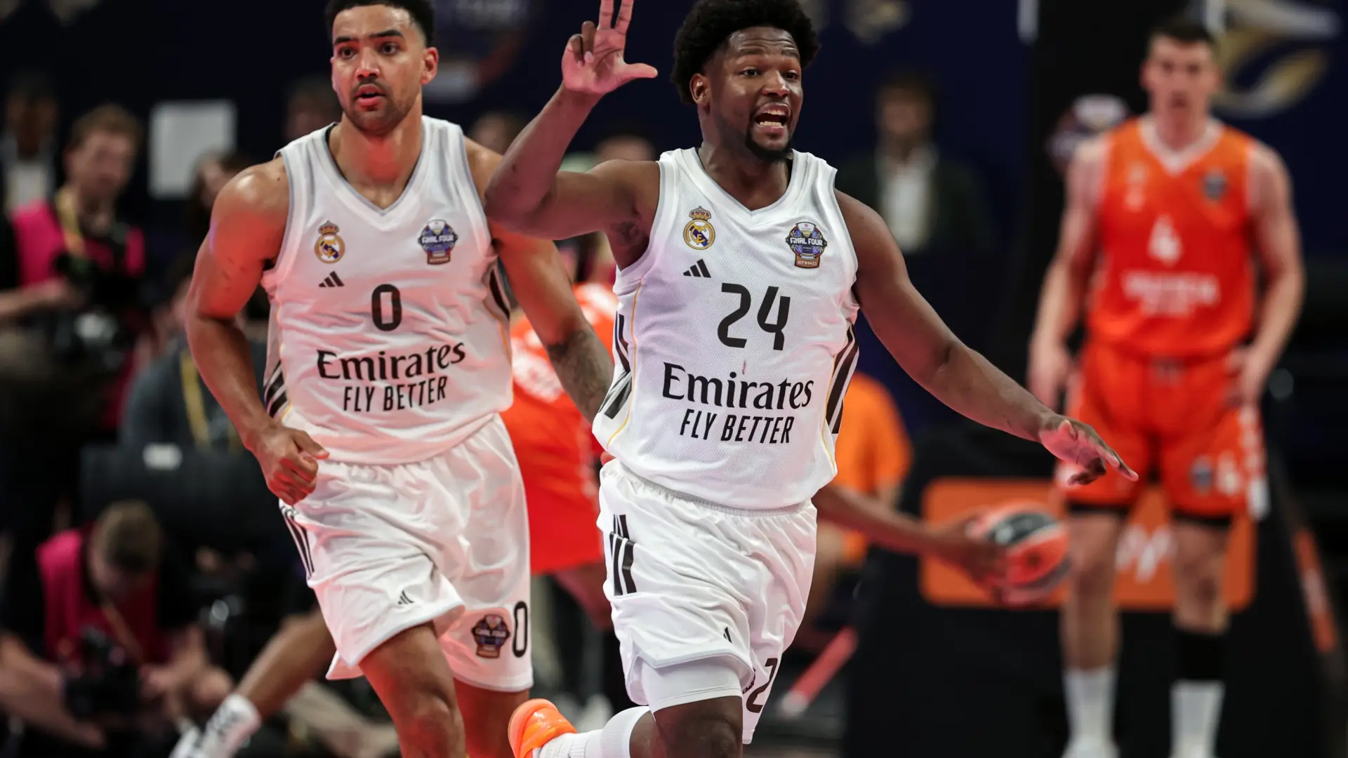 El Real Madrid vence al Valencia Basket y se enfrentará en la final de la Euroliga a Olympiacos