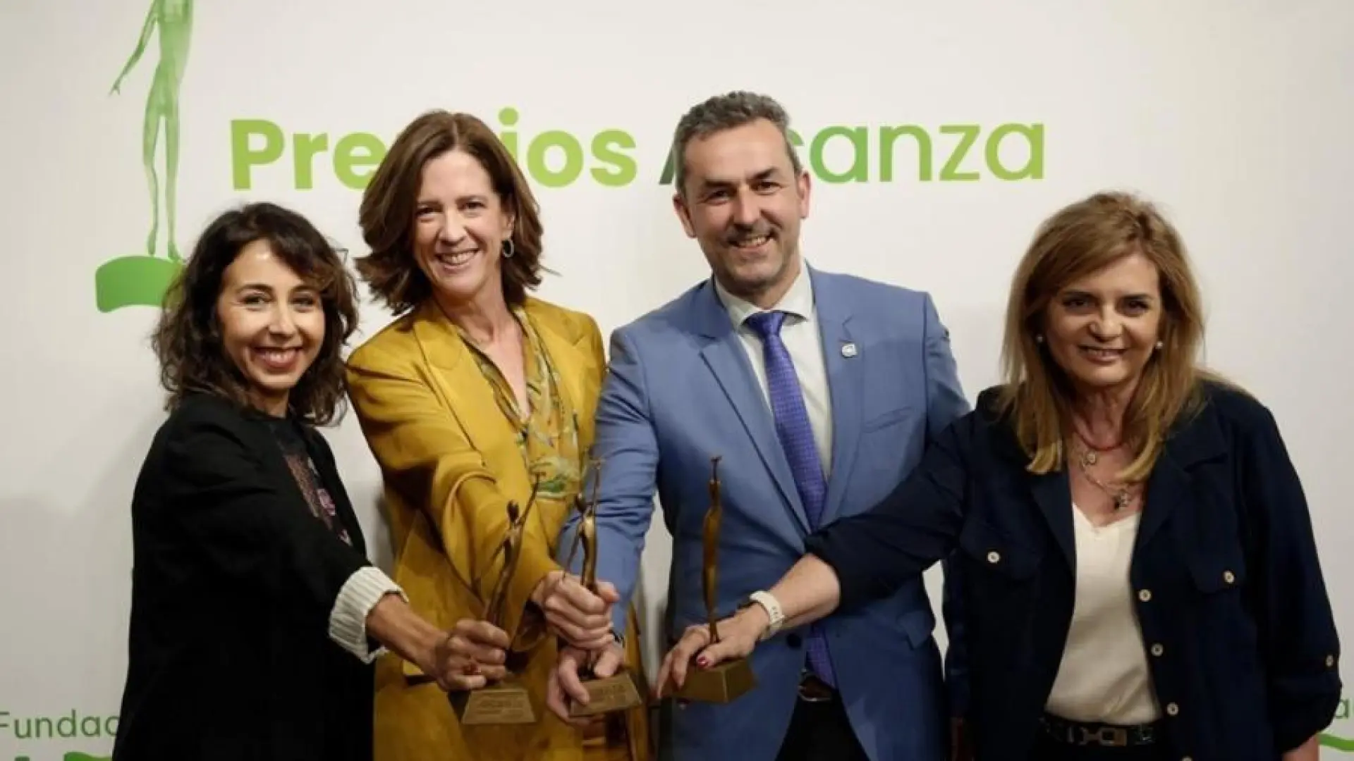 Kindelán (AEB) reclama un gran pacto por la educación financiera en los Premios Alcanza