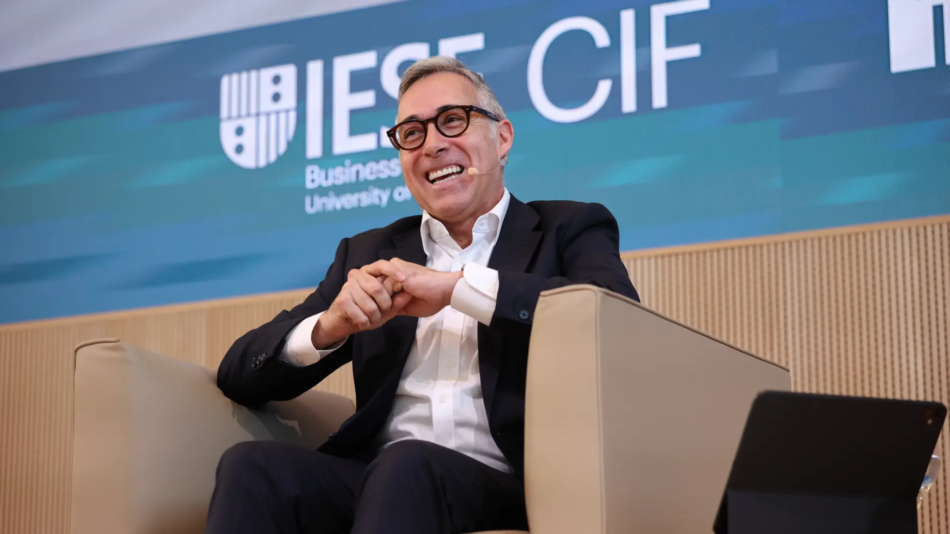 Armengol fija como prioridad una banca de cercanía y descarta el cierre de oficinas tras su ascenso como CEO del Sabadell