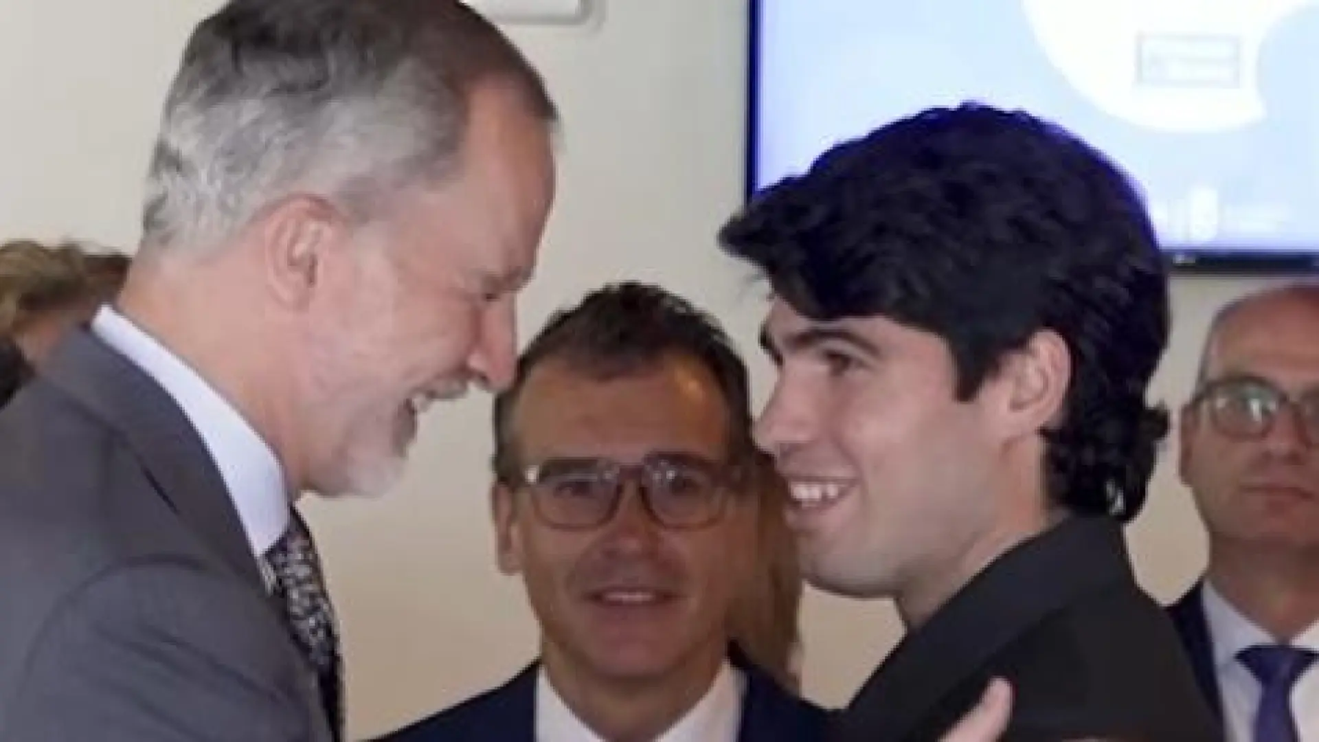 El consejo de Carlos Alcaraz, ante el rey Felipe VI, a los jóvenes: «Que tengan paciencia y que se lo pasen bien con lo que están haciendo»
