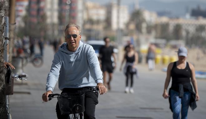 La mitad de los séniors de 65 a 74 años practican deporte: el ejercicio se dispara en esta franja de edad
