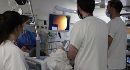 Seis meses para ver al traumatólogo y más de tres para una endoscopia: Metges de Catalunya avisa de que las listas de espera están «peor»