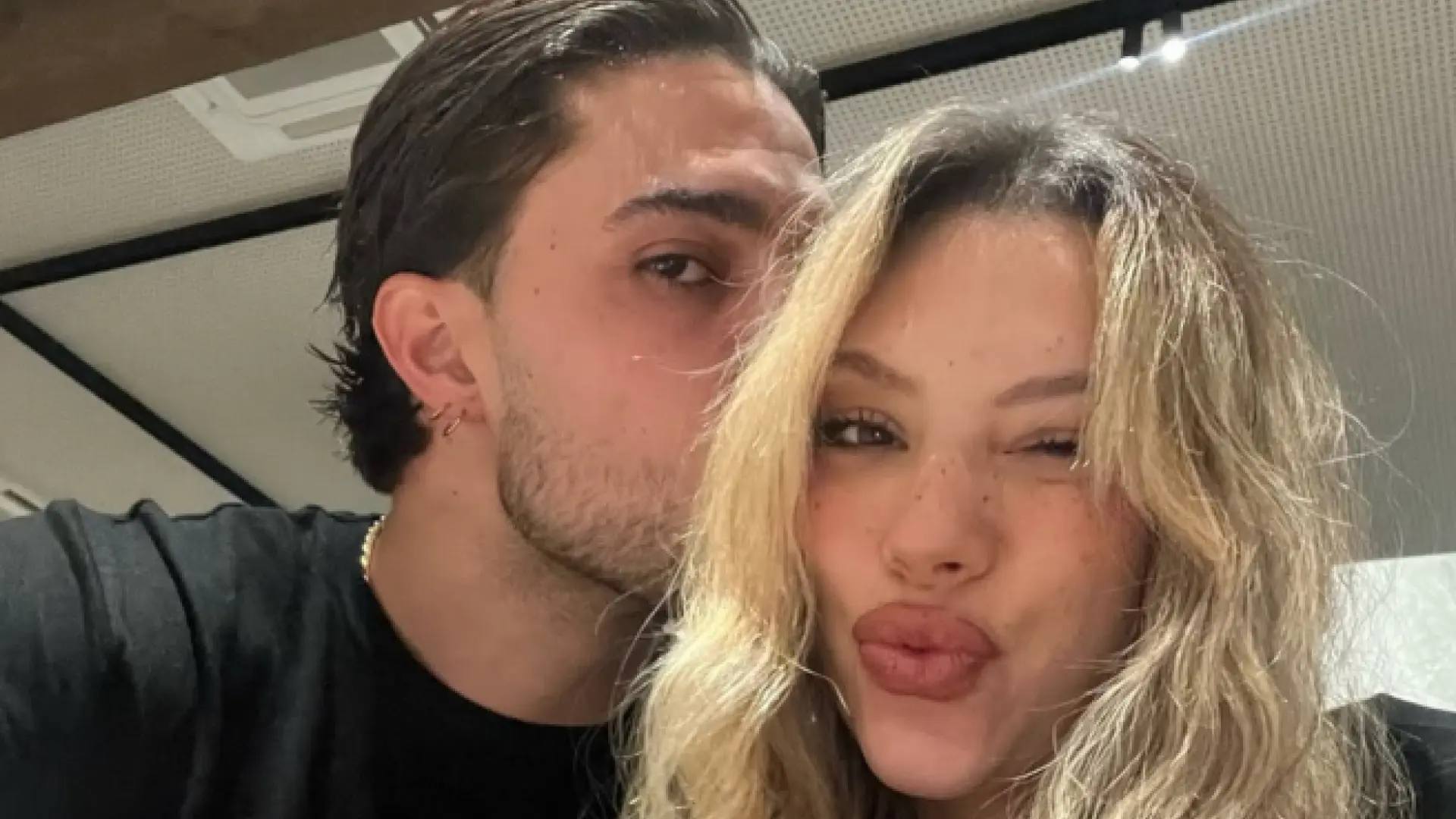 Pillan a Alejandra Rubio y a Carlo Costanzia «distanciados»: «Estuvieron la mañana entera sin dirigirse la palabra»