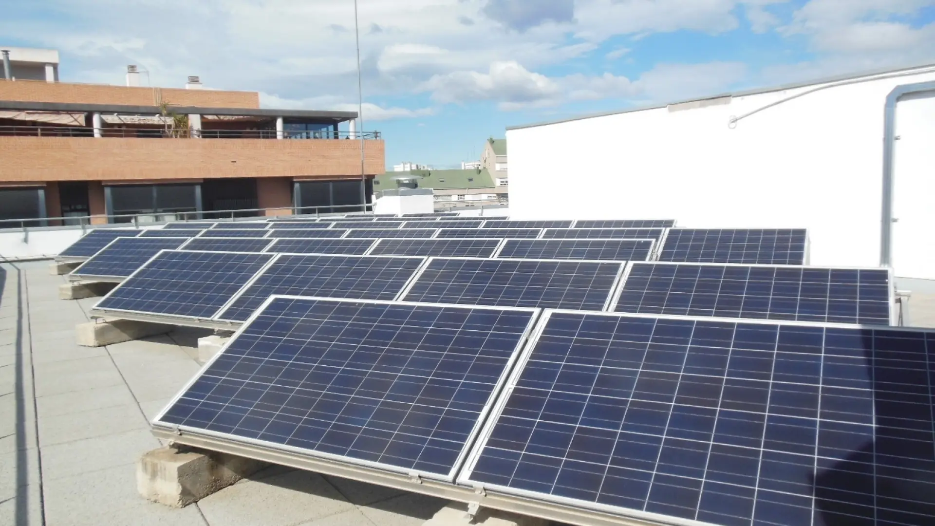 La inestabilidad mundial refuerza al autoconsumo como pilar clave para la soberanía energética