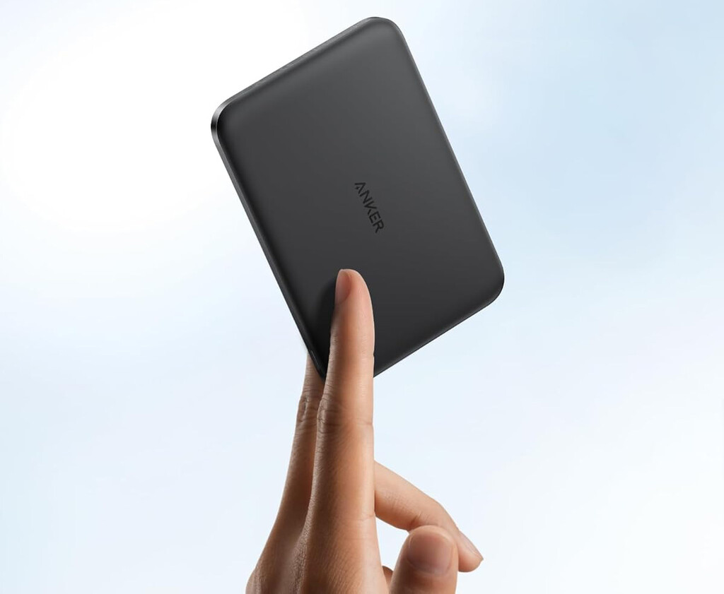 Nada de armatostes: esta powerbank ultradelgada es ideal para este verano y está (casi) a mínimo histórico 