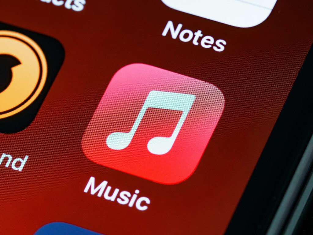 A Apple se le ha colado un extraño mensaje de error: todo apunta a que preparan un cambio de rumbo frente a Spotify